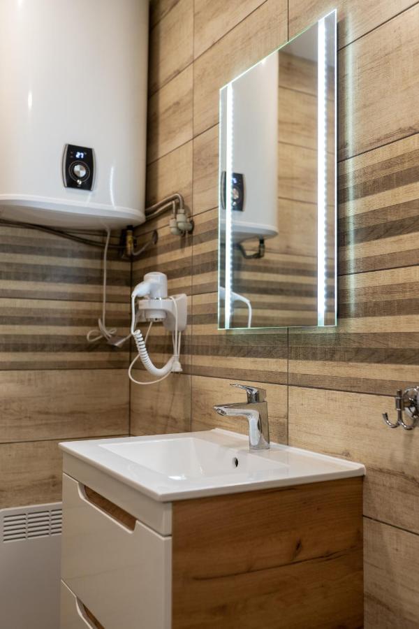 Apartmany Janka + Camp เบเชนยอวา ภายนอก รูปภาพ