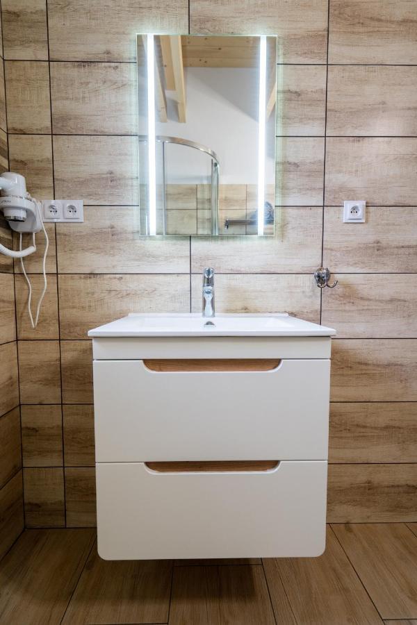 Apartmany Janka + Camp เบเชนยอวา ภายนอก รูปภาพ