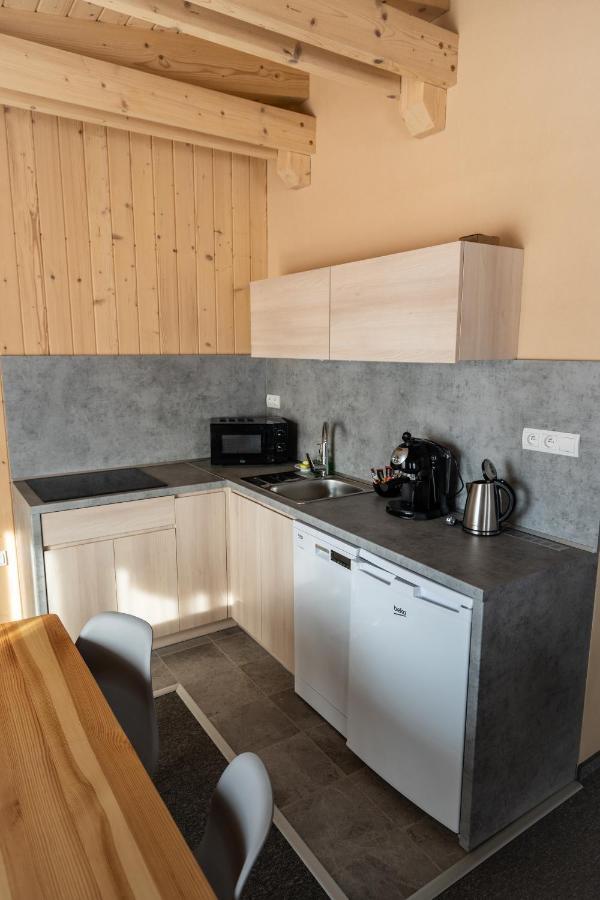 Apartmany Janka + Camp เบเชนยอวา ภายนอก รูปภาพ