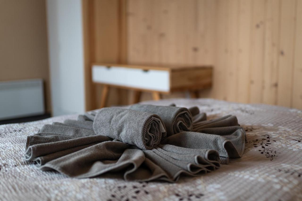 Apartmany Janka + Camp เบเชนยอวา ภายนอก รูปภาพ